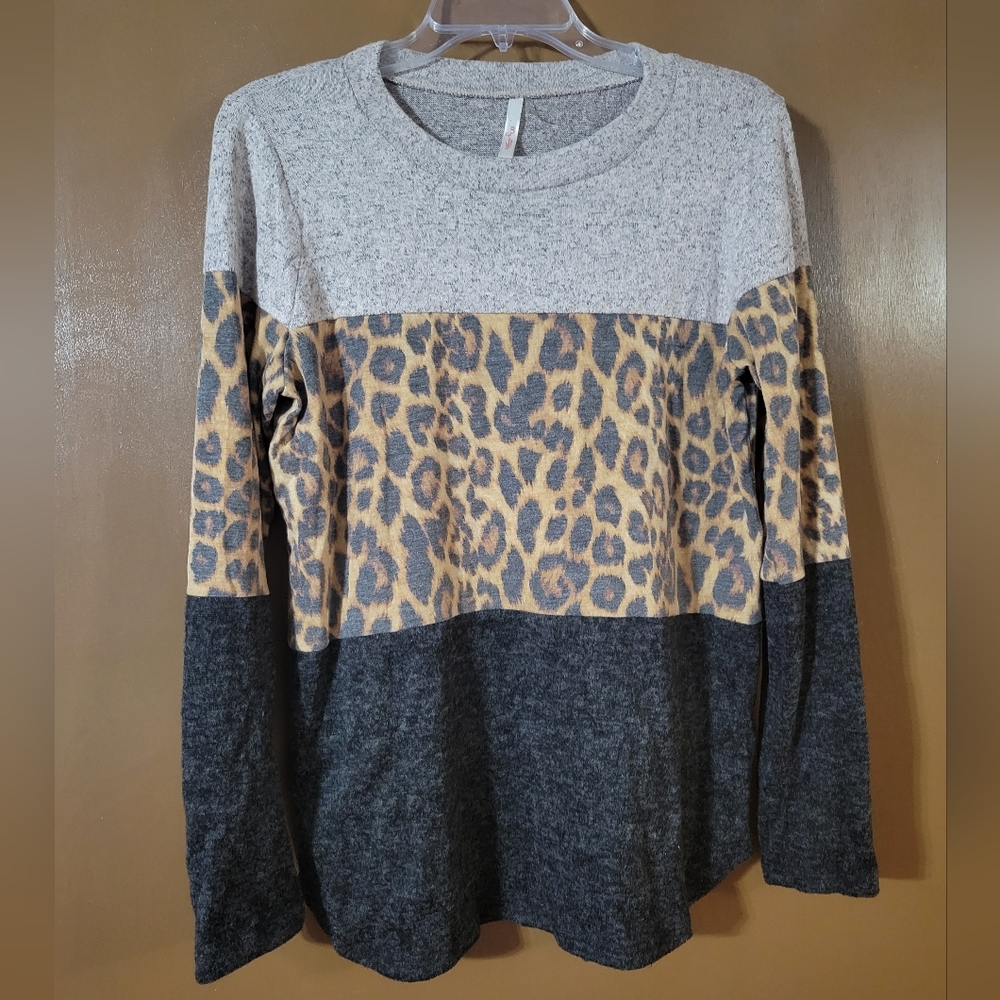 Leopard Colorblock Long Sleeve Top Small